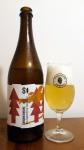 Sibeeria - Crossing Borders 14°, NEIPA + Passion Fruit lahev a sklenice