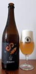 Sibeeria - Antigravitace 13°, NEIPA lahev a sklenice