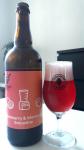 Chroust - Blackberry and Maracuja Smoothie 12°, Sour Ale lahev a sklenice